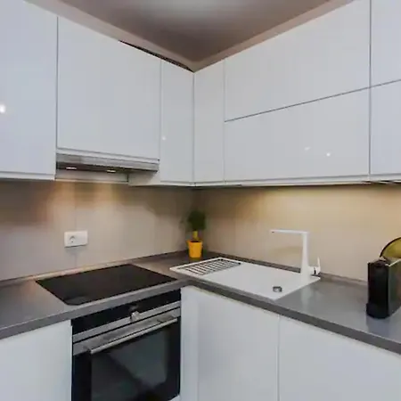 San Antonijo * 赫瓦尔